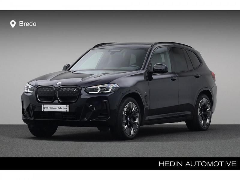M carbonschwarz metallic (donker zwart metallic) Gebruikt 2022 BMW iX3 Comfort Edition SUV | € 44.880 (Eerlijke prijs) - Afbeelding 1/4