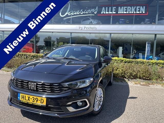 Zwart Gebruikt 2021 Fiat Tipo Life Hatchback | € 14.800 (Eerlijke prijs) - Afbeelding 1/4