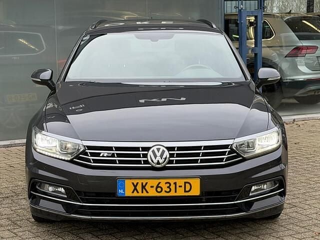 Occasion VW Passat Edition 180 PK (132 kW) 2018 Grijs Stationwagen