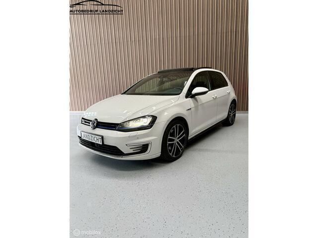 Wit Gebruikt 2015 VW Golf VII GTE Hatchback | € 10.450 (Eerlijke prijs) - Afbeelding 1/4