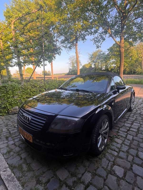 Zwart Gebruikt 2003 Audi TT Cabriolet | € 3.000 (Super prijs) - Afbeelding 1/4