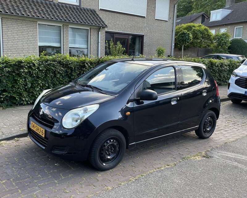 Zwart Gebruikt 2011 Suzuki Alto Comfort Hatchback | € 1.250 (Super prijs) - Afbeelding 1/4