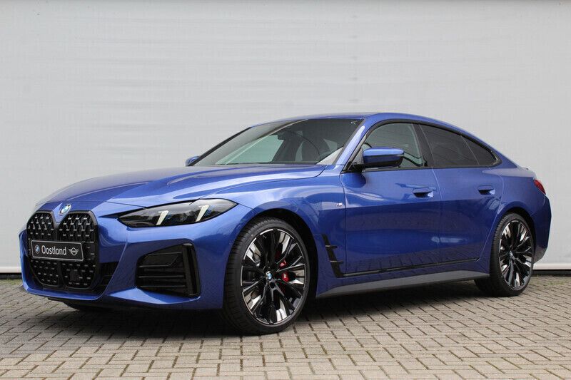Blauw Nieuw 2025 BMW 420 Executive Coupé | € 90.611 - Afbeelding 1/4