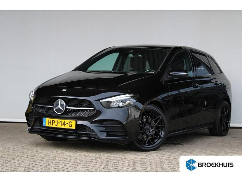 Zwart Gebruikt 2022 Mercedes B250e Premium Plus MPV | € 26.900 (Goede deal) - Afbeelding 1/4