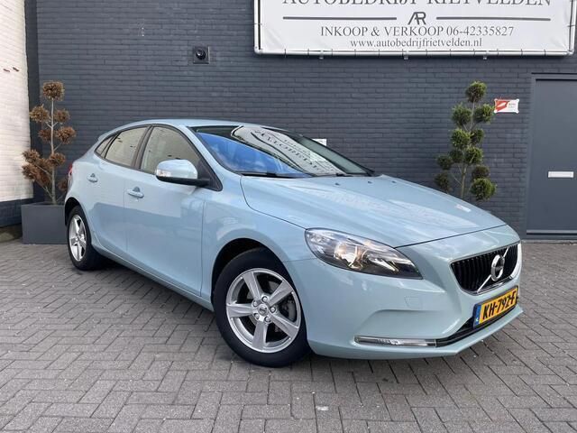 Blauw Gebruikt 2016 Volvo V40 Stationwagen | € 10.950 (Super prijs) - Afbeelding 1/4