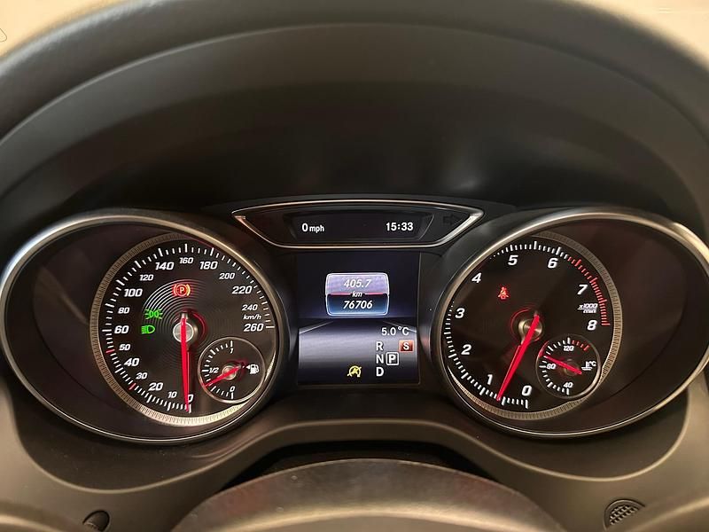 Occasion Mercedes CLA200 Shooting Brake Ambition 157 PK (115 kW) 2017 Zwart Stationwagen