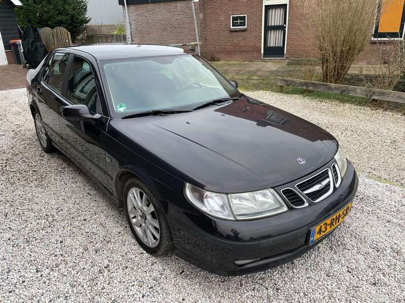 Zwart Gebruikt 2005 Saab 9-5 Sedan | € 2.750 (Eerlijke prijs) - Afbeelding 1/4