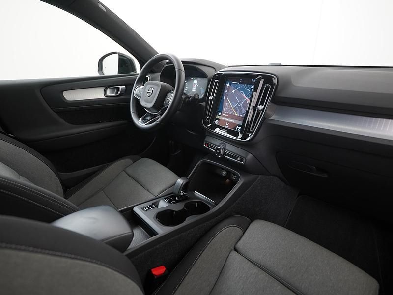 Occasion Volvo XC40 Comfort 211 PK (155 kW) 2022 Zwart SUV