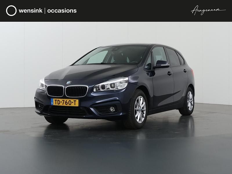 Blauw Gebruikt 2017 BMW 220 Executive Stationwagen | € 17.840 (Eerlijke prijs) - Afbeelding 1/4