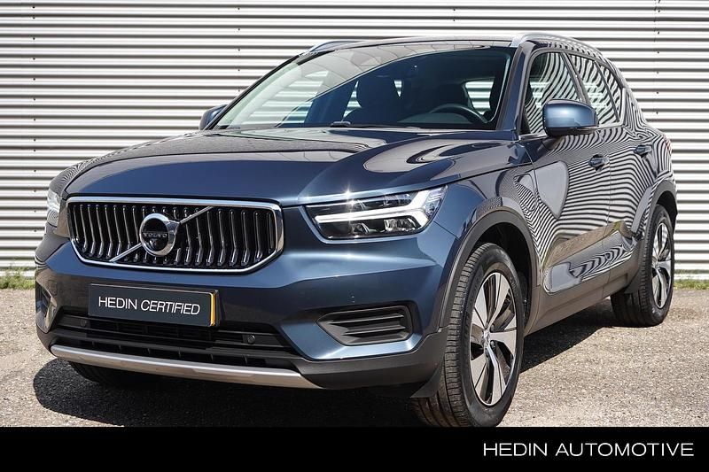 Blauw Gebruikt 2021 Volvo XC40 Inscription SUV | € 38.995 (Duur) - Afbeelding 1/4