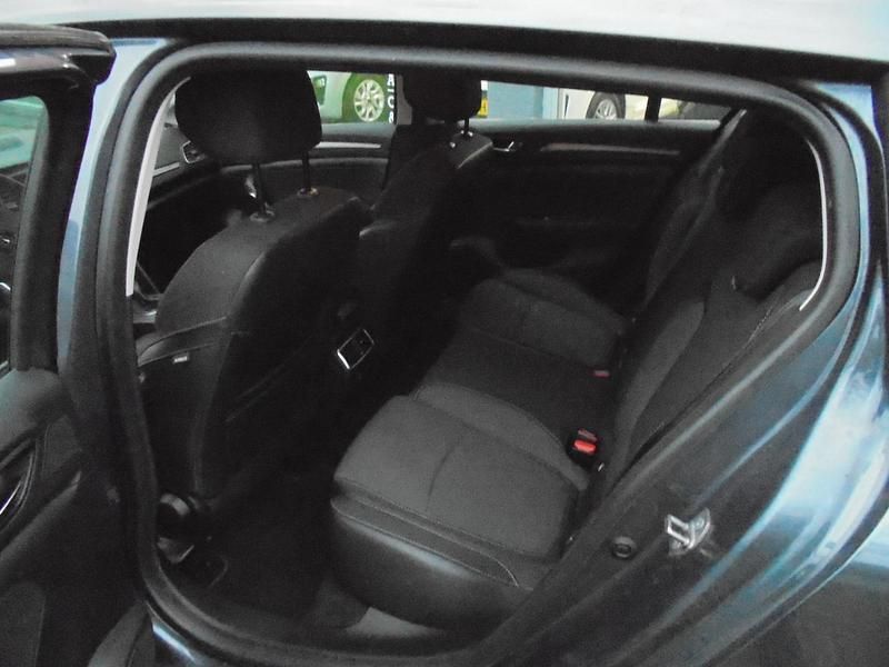 Occasion Renault Mégane GrandTour Equilibre 140 PK (102 kW) 2023 Grijs Stationwagen