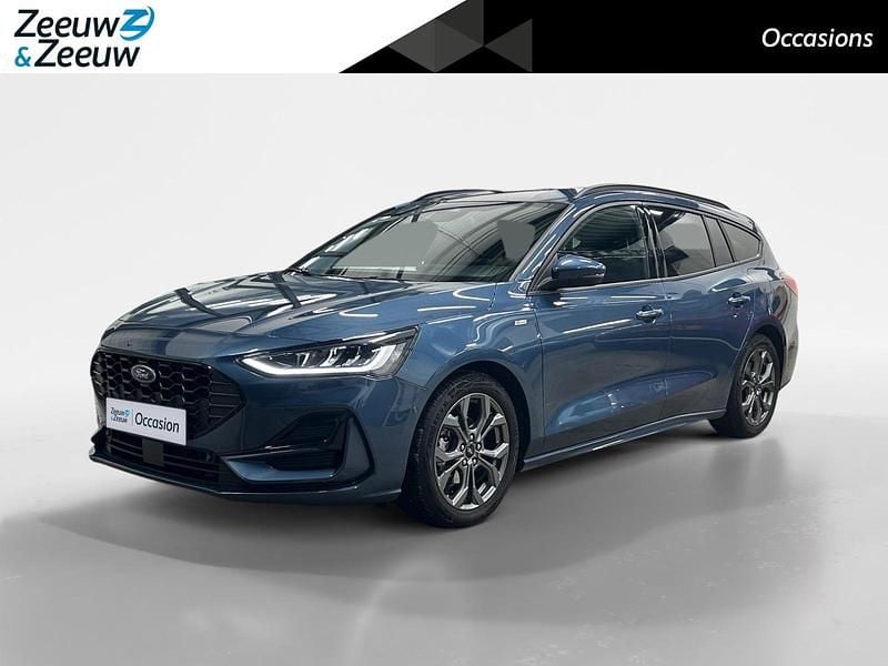 Blauw Gebruikt 2024 Ford Focus ST-Line Stationwagen | € 25.940 (Iets duurder) - Afbeelding 1/4