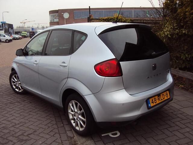 Occasion Seat Altea Copa 105 PK (77 kW) 2011 Grijs (metallic) MPV