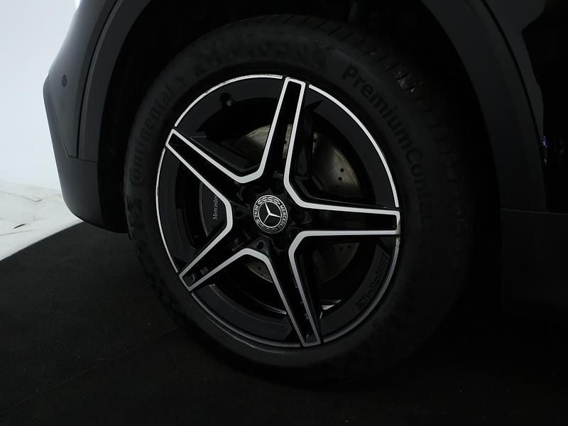 Occasion Mercedes GLB200 Business 163 PK (119 kW) 2021 Donker kosmoszwart metaalkleur metallic SUV
