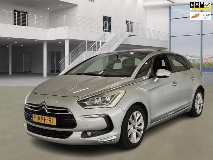 Grijs Gebruikt 2013 Citroën DS5 Business Class Hatchback | € 6.500 (Super prijs) - Afbeelding 1/4