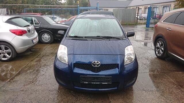 Blauw Gebruikt 2009 Toyota Yaris Coupé | € 4.500 - Afbeelding 1/4