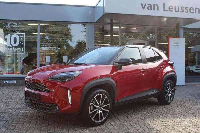 Gebruikt 2023 Toyota Yaris Cross Sport SUV | € 29.900 (Iets duurder) - Afbeelding 1/4