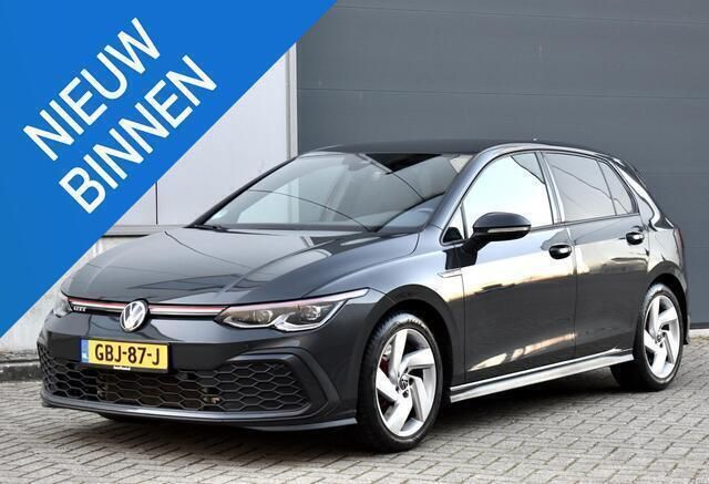 Grijs Gebruikt 2022 VW Golf VIII GTI Hatchback | € 32.500 (Super prijs) - Afbeelding 1/4