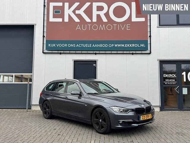 Grijs (metallic) Occasion 2013 BMW 320 Executive Stationwagen | € 9.950 (Eerlijke prijs) - Afbeelding 1/3