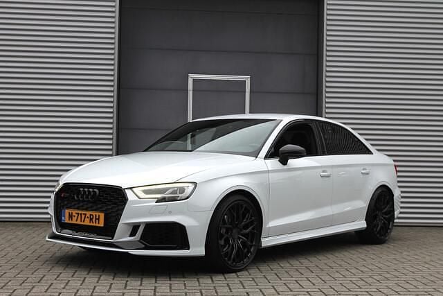 Wit Gebruikt 2018 Audi RS3 S-Line Sedan | € 41.999 (Goede deal) - Afbeelding 1/4