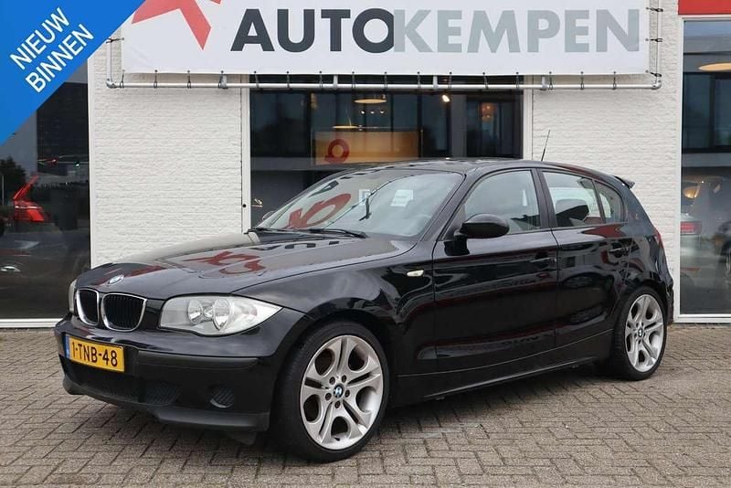 Zwart Gebruikt 2005 BMW 116 Hatchback | € 1.250 (Super prijs) - Afbeelding 1/4