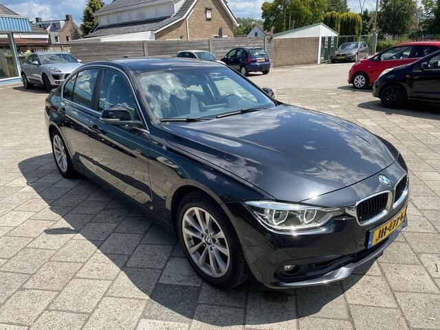Occasion BMW 330 Executive 184 PK (135 kW) 2016 Zwart Sedan