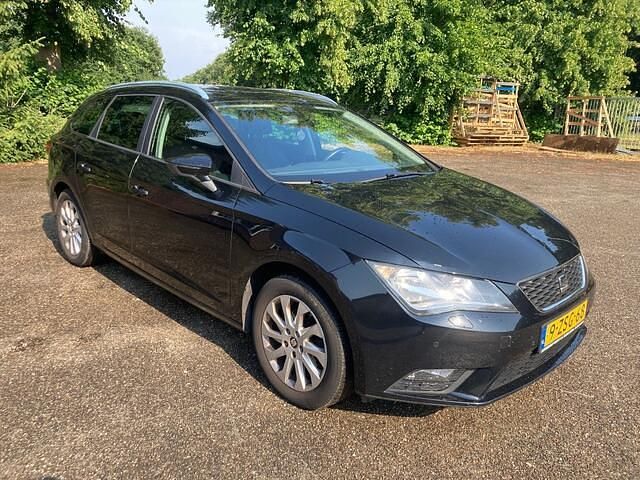 Zwart Gebruikt 2014 Seat Leon ST Stationwagen | € 3.150 (Eerlijke prijs) - Afbeelding 1/4
