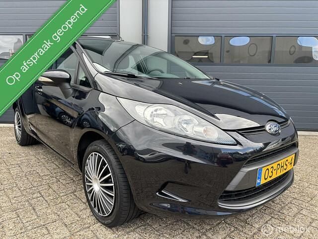 Zwart Gebruikt 2011 Ford Fiesta Ghia Hatchback | € 4.250 (Eerlijke prijs) - Afbeelding 1/3