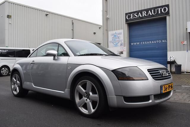 Grijs Gebruikt 2003 Audi TT Coupé | € 4.999 (Eerlijke prijs) - Afbeelding 1/4