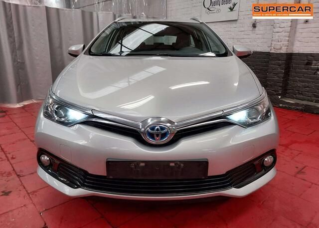 Occasion Toyota Auris 2017 Zilver Stationwagen