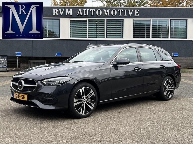 Grijs Gebruikt 2023 Mercedes C300 Luxury Stationwagen | € 39.899 (Super prijs) - Afbeelding 1/4