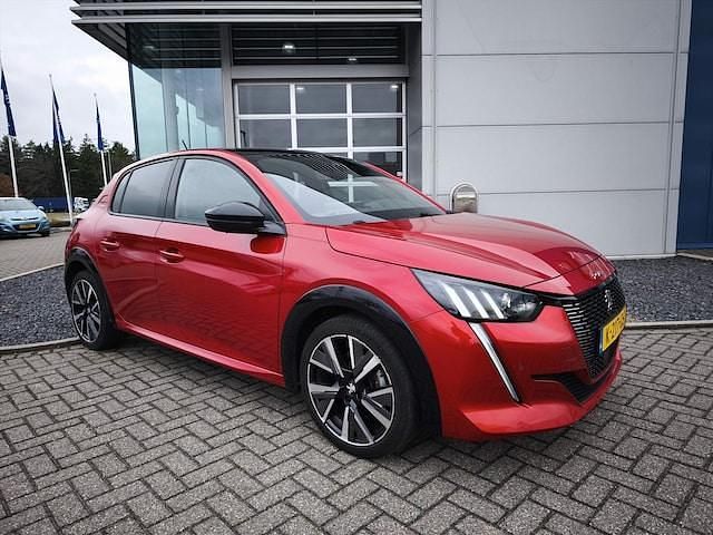 Occasion Peugeot 208 GT-line 101 PK (74 kW) 2021 Rood (metallic) Hatchback