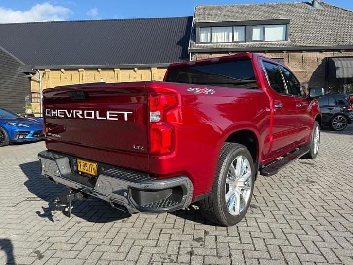 Occasion Chevrolet Silverado LTZ 420 PK (308 kW) 2024 Rood Van
