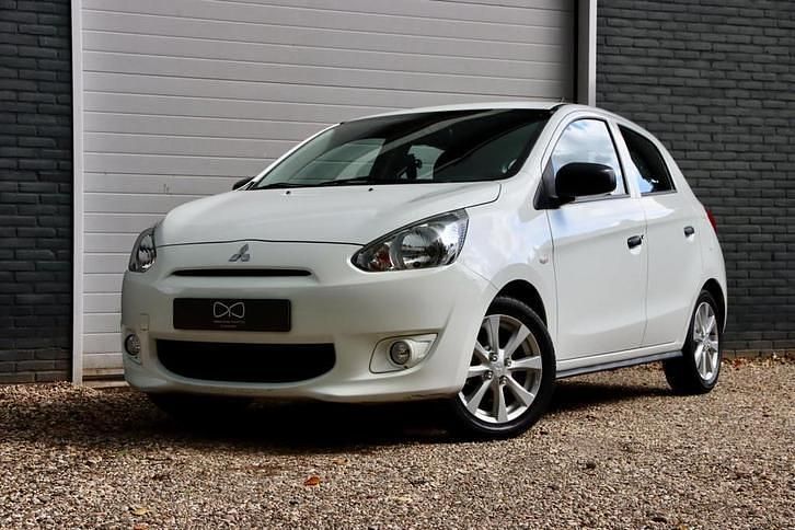 Wit Gebruikt 2016 Mitsubishi Space Star Hatchback | € 6.450 (Eerlijke prijs) - Afbeelding 1/4