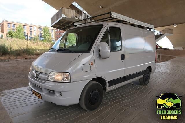 Grijs Gebruikt 2006 Peugeot Boxer Van | € 977 (Super prijs) - Afbeelding 1/4