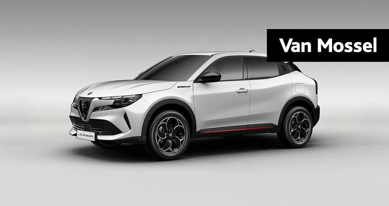 Wit Nieuw 2025 Alfa Romeo Junior Edizione Speciale SUV | € 38.249 (Eerlijke prijs) - Afbeelding 1/3