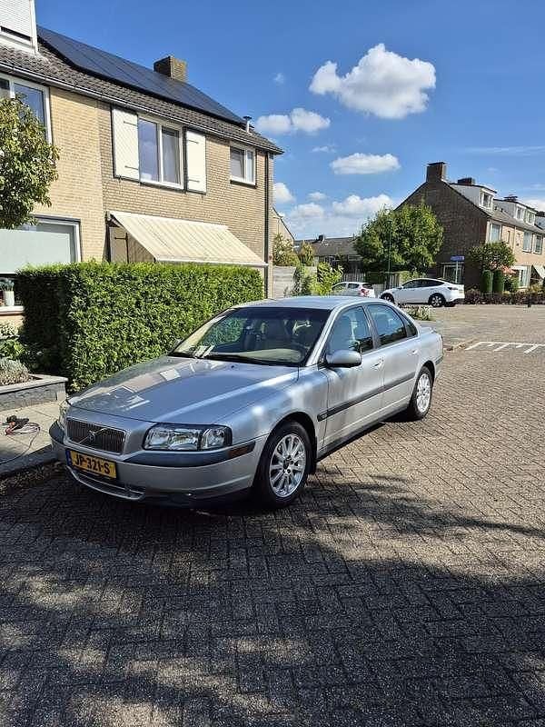 Zilver Gebruikt 2000 Volvo S80 Sedan | € 3.000 - Afbeelding 1/4