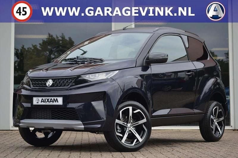 Zwart, metallic lak Nieuw 2024 Aixam Crossover Premium Premium Hatchback | € 19.039 (Eerlijke prijs) - Afbeelding 1/4