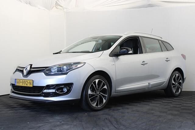 Grijs Gebruikt 2015 Renault Mégane GrandTour Bose Edition Stationwagen | € 6.900 (Eerlijke prijs) - Afbeelding 1/4