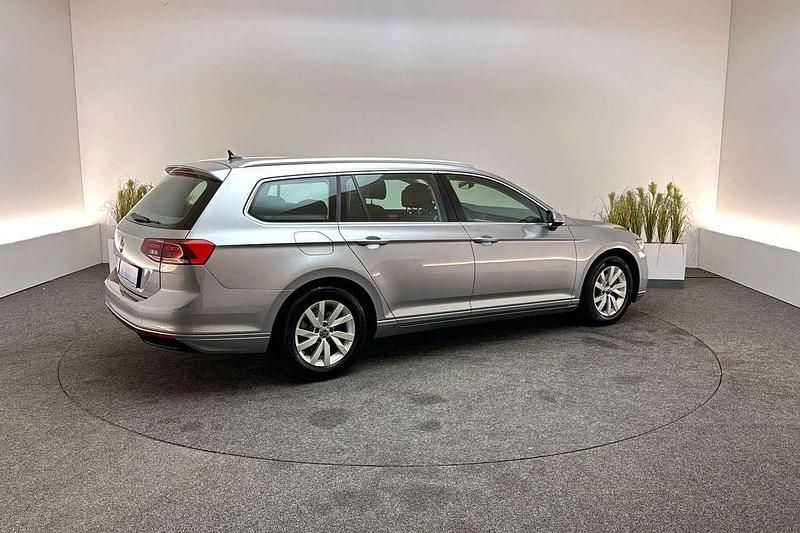 Occasion VW Passat Business 150 PK (110 kW) 2023 Zilver Stationwagen
