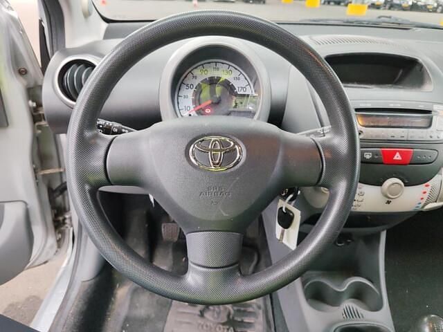 Occasion Toyota Aygo Comfort 68 PK (50 kW) 2010 Grijs Hatchback