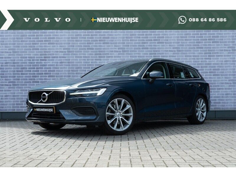 Blauw Gebruikt 2019 Volvo V60 Momentum Stationwagen | € 27.899 (Goede deal) - Afbeelding 1/4