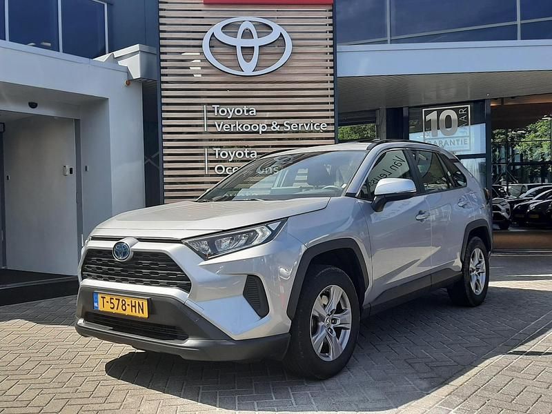 Grijs Gebruikt 2023 Toyota RAV4 Hybrid Active SUV | € 37.400 (Super prijs) - Afbeelding 1/4
