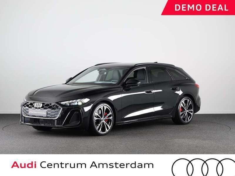 Zwart, metallic lak Gebruikt 2025 Audi A5 Ambiente Coupé | € 104.949 - Afbeelding 1/3