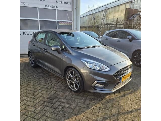 Occasion Ford Fiesta ST-Line 101 PK (74 kW) 2018 Grijs Hatchback