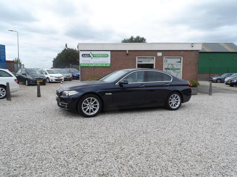 Blauw Gebruikt 2016 BMW 520 Executive Sedan | € 14.500 (Eerlijke prijs) - Afbeelding 1/4