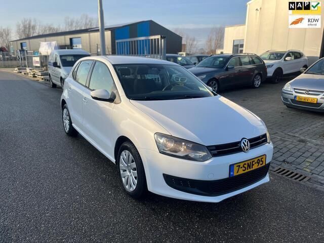 Wit Gebruikt 2014 VW Polo Edition Hatchback | € 6.999 (Goede deal) - Afbeelding 1/4