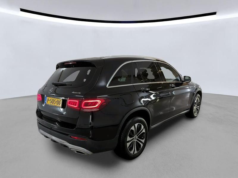 Occasion Mercedes GLC300e Business 320 PK (235 kW) 2022 Zwart SUV