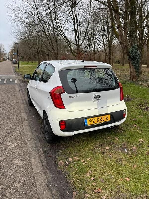 Occasion 2012 Kia Picanto Hatchback | € 3.500 (Goede deal) - Afbeelding 1/4