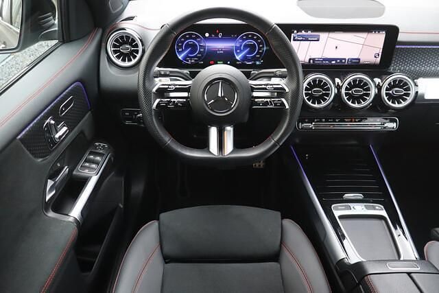 Occasion Mercedes EQB250+ AMG line 139 kW (189 PK) 2024 Grijs (mat) SUV